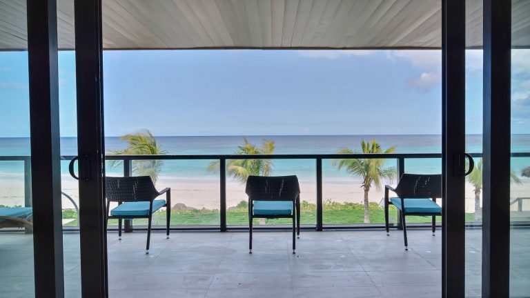 best vacation house harbour island