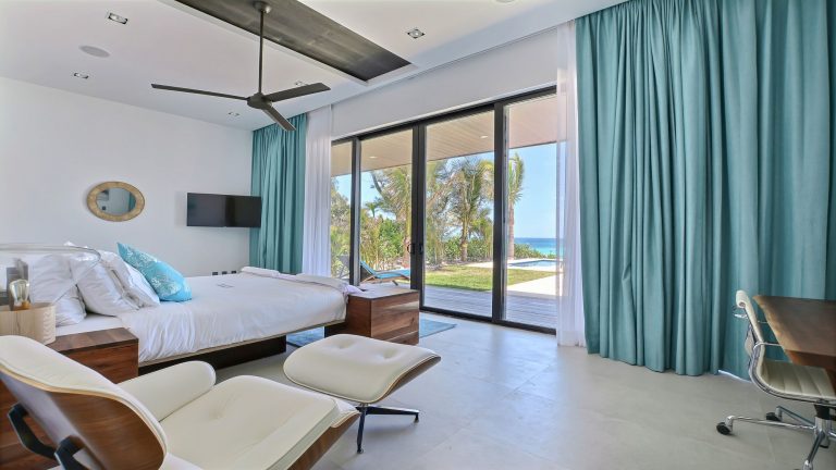 best vacation house harbour island