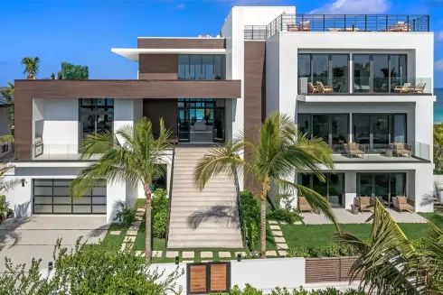 luxury rental house in Bahamas