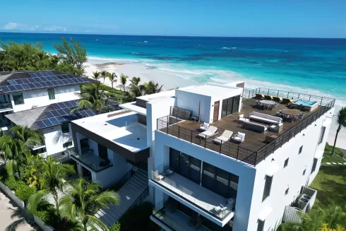 luxury rental house in Bahamas