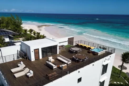 luxury rental house in Bahamas