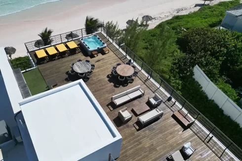 luxury rental house in Bahamas