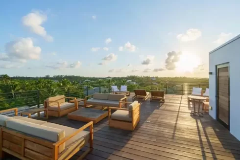 luxury rental house in Bahamas